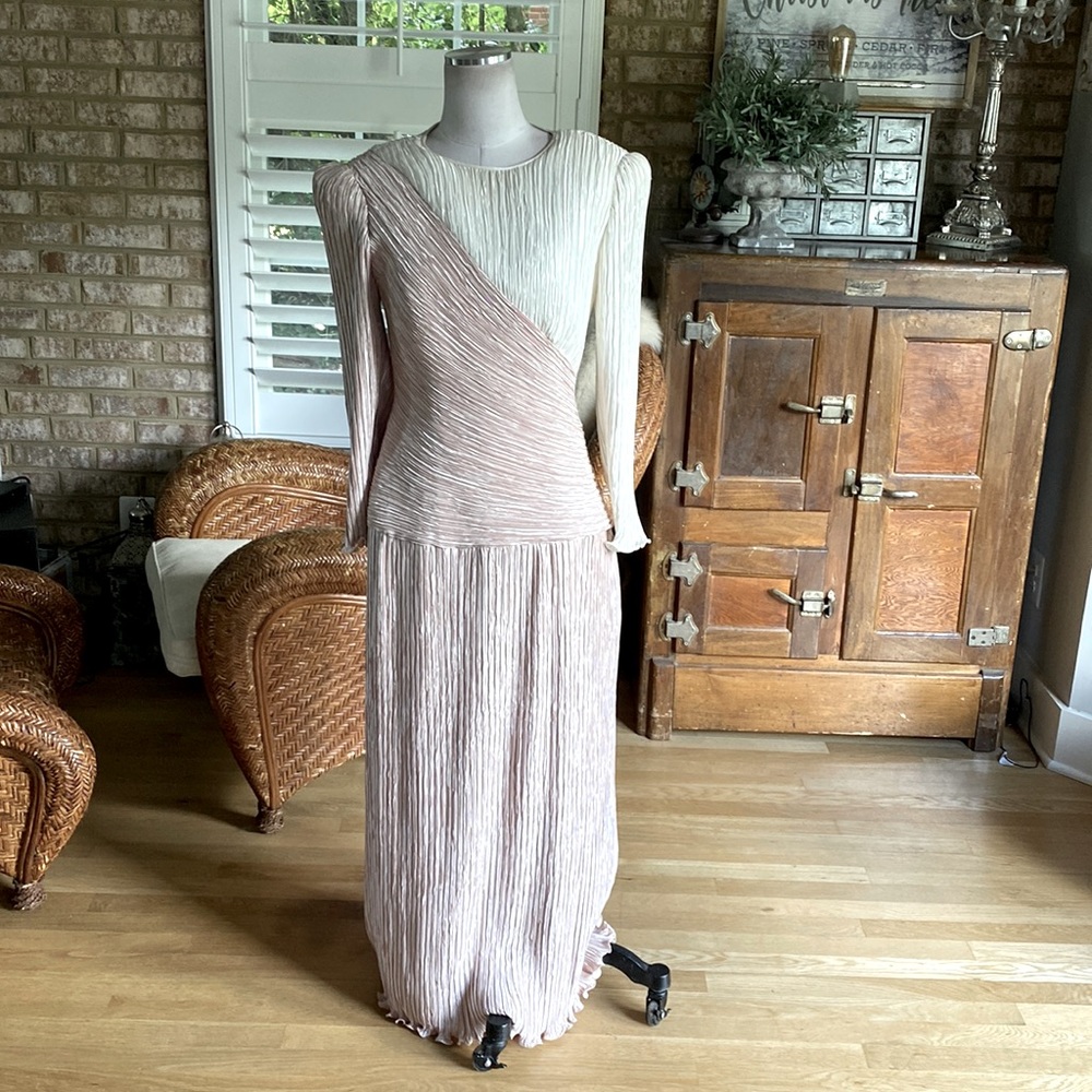 PIERRE LABICHE PARIS New York VINTAGE CREPE DERSS MADE IN USA DRESS 10 EXCELLENT